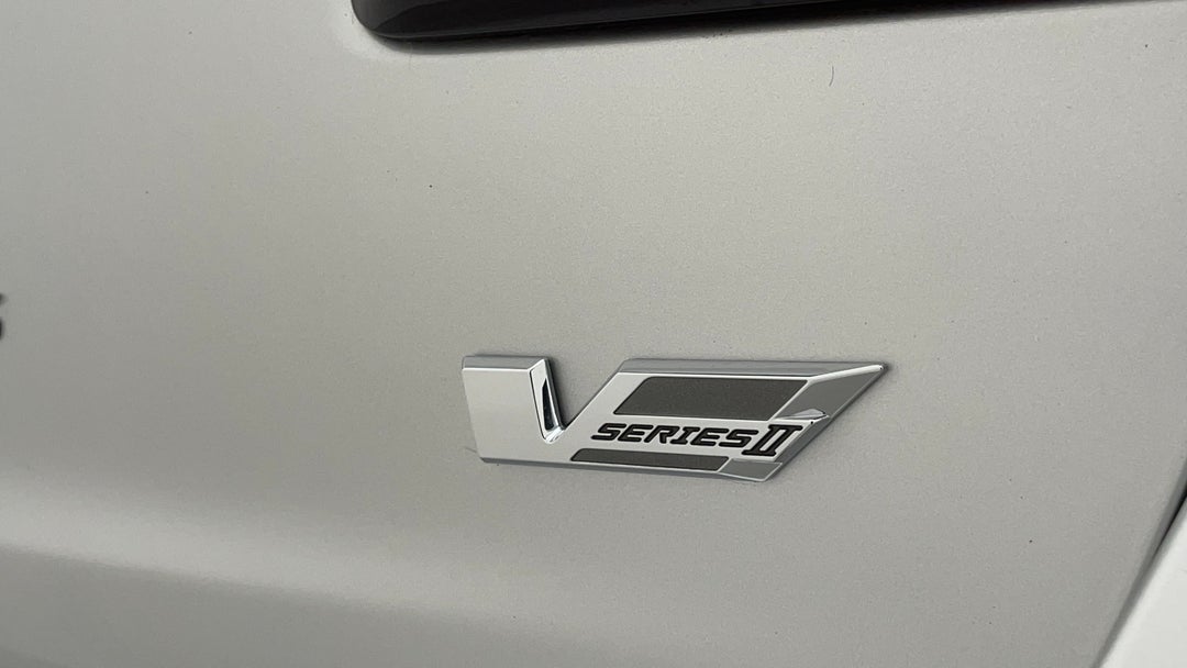 Badge (Boot Right Side)