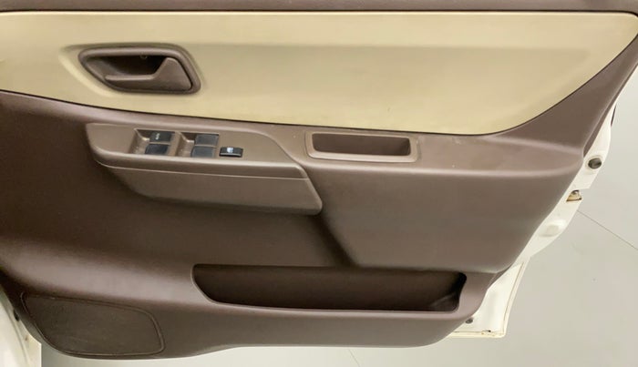 2011 Maruti Zen Estilo VXI, CNG, Manual, 39,473 km, Driver Side Door Panels Control