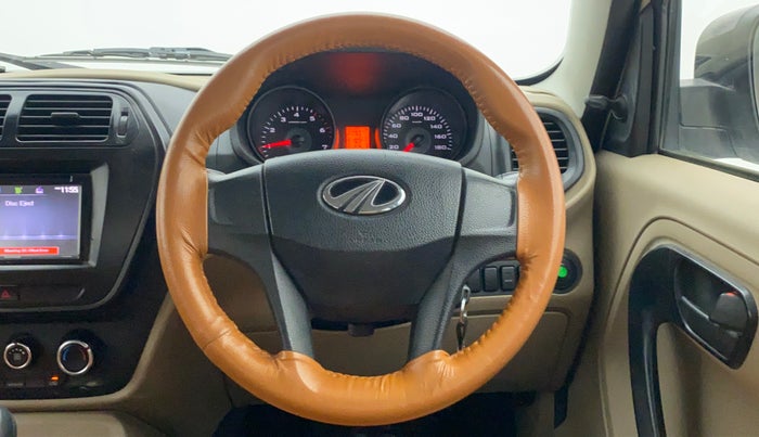 2018 Mahindra TUV300 T4+, Diesel, Manual, 43,078 km, Steering Wheel Close Up