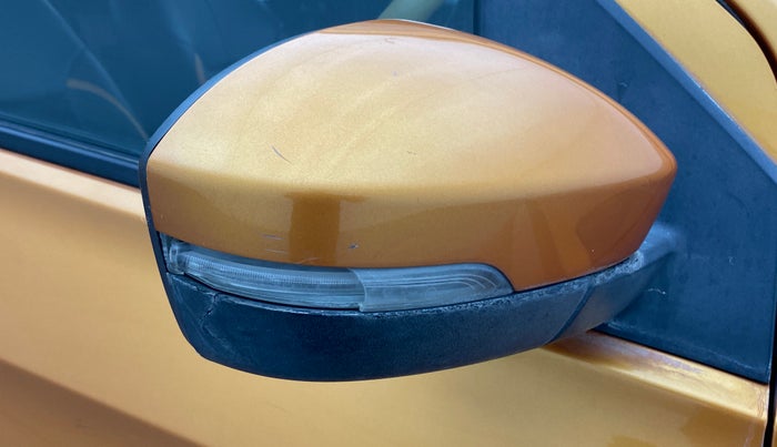 2017 Tata Tiago XZA PETROL, Petrol, Automatic, 28,739 km, Right rear-view mirror - Indicator light has minor damage