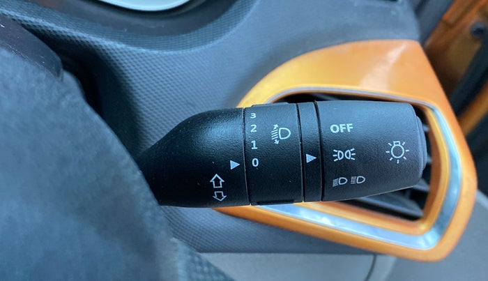 2017 Tata Tiago XZA PETROL, Petrol, Automatic, 28,739 km, Dashboard - Headlight height adjustment not working