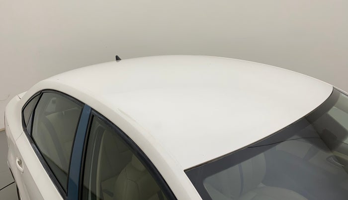 2011 Volkswagen Vento COMFORTLINE 1.6, Petrol, Manual, 63,903 km, Roof