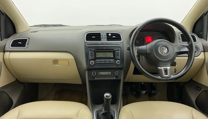2011 Volkswagen Vento COMFORTLINE 1.6, Petrol, Manual, 63,903 km, Dashboard