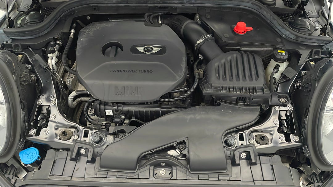 Open Bonnet (Engine)