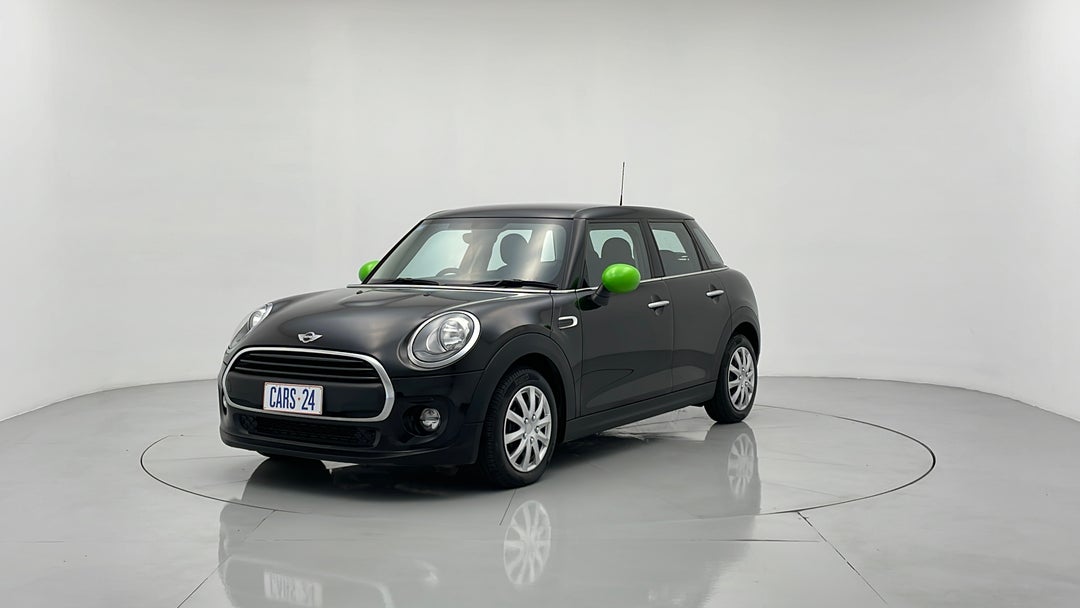 Left Front Diagonal (45- Degree) View