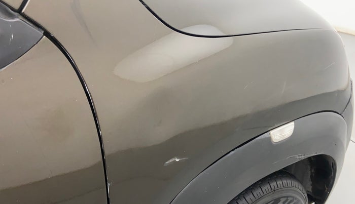 2016 Renault Kwid RXT 1.0, Petrol, Manual, 65,200 km, Right fender - Paint has minor damage
