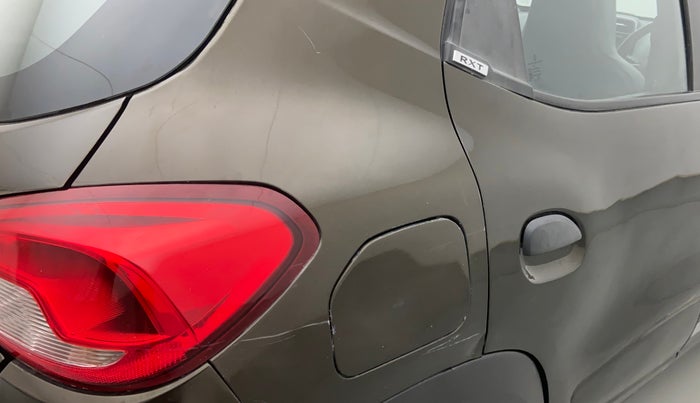 2016 Renault Kwid RXT 1.0, Petrol, Manual, 65,200 km, Right quarter panel - Paint has minor damage