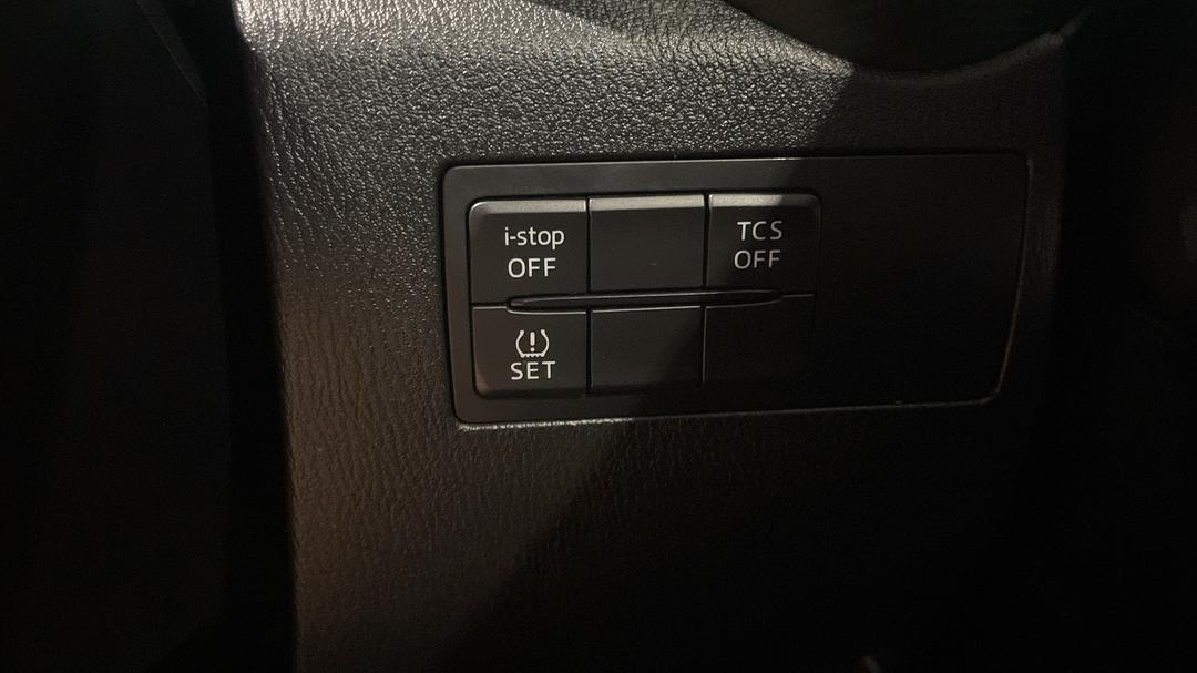 2019 Mazda CX-3 Maxx Sport (FWD), Automatic, 28078 km, Utility Switches/Buttons