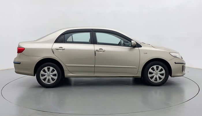 2012 Toyota Corolla Altis J, Petrol, Manual, 1,00,002 km, Right Side
