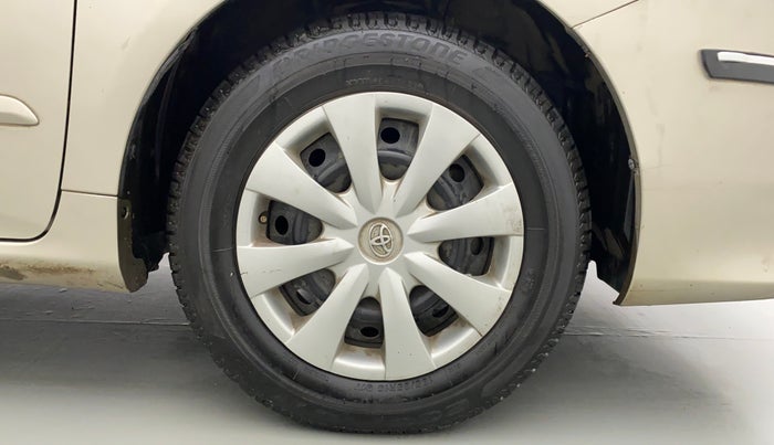 2012 Toyota Corolla Altis J, Petrol, Manual, 1,00,002 km, Right Front Wheel