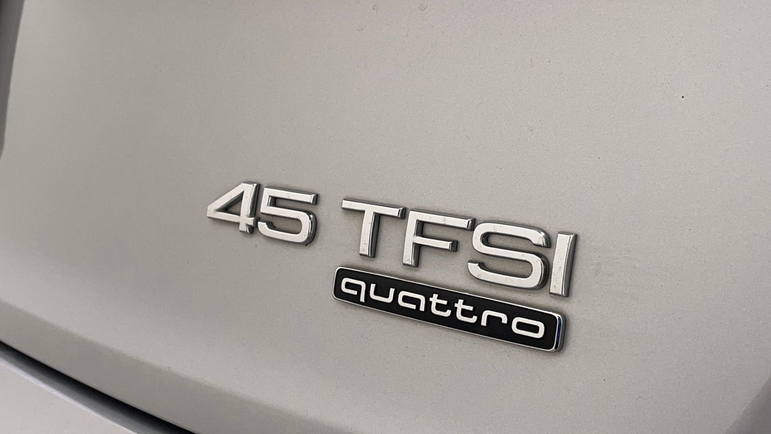 Badge (Boot Right Side)