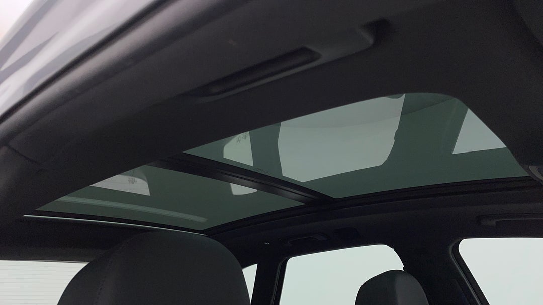 Interior Sunroof/Moonroof