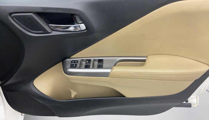 2015 Honda City VX MT PETROL, Petrol, Manual, 50,169 km, Driver Side Door Panels Controls