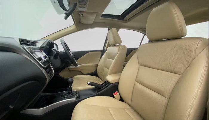 2015 Honda City VX MT PETROL, Petrol, Manual, 50,169 km, Right Side Front Door Cabin View