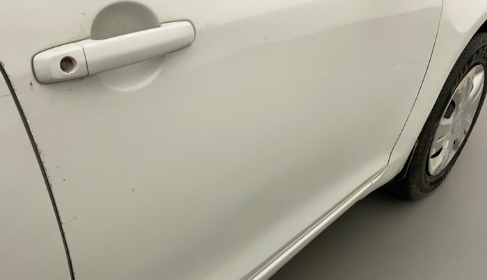 2016 Maruti Swift VXI, Petrol, Manual, 34,456 km, Driver-side door - Slightly dented