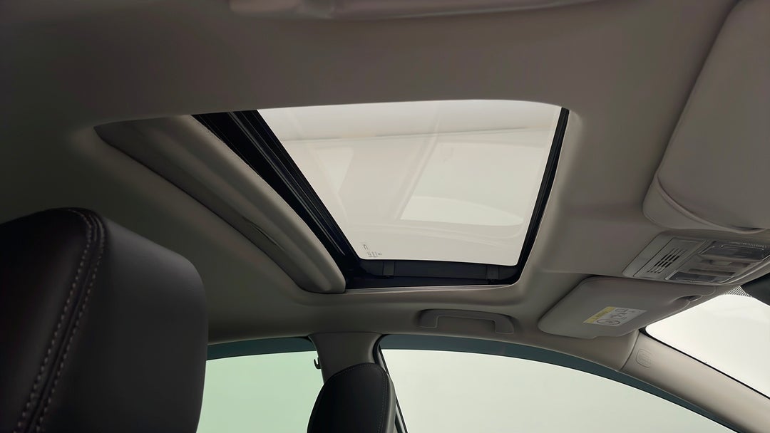 Interior Sunroof/Moonroof