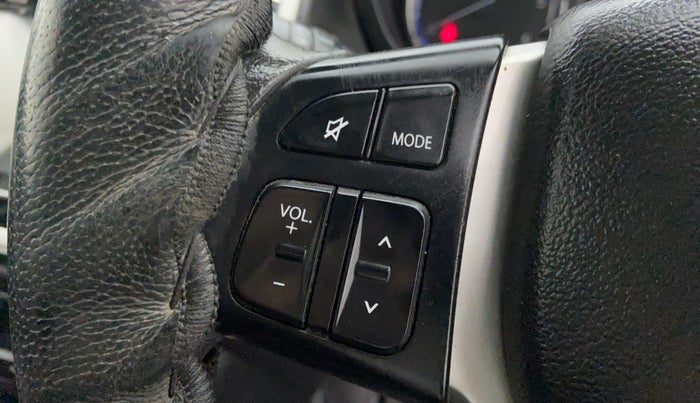 2017 Maruti S Cross ZETA 1.3, Diesel, Manual, 58,847 km, Steering wheel - Sound system control not functional