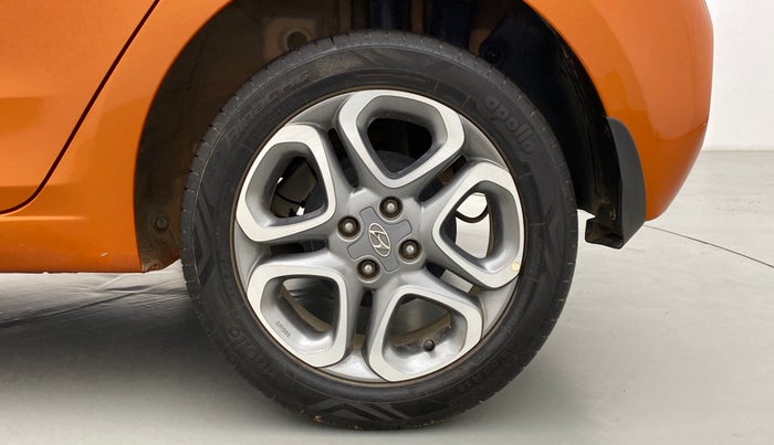 2019 Hyundai Elite i20 1.2 SPORTZ PLUS DUAL TONE VTVT, Petrol, Manual, 10,203 km, Left Rear Wheel