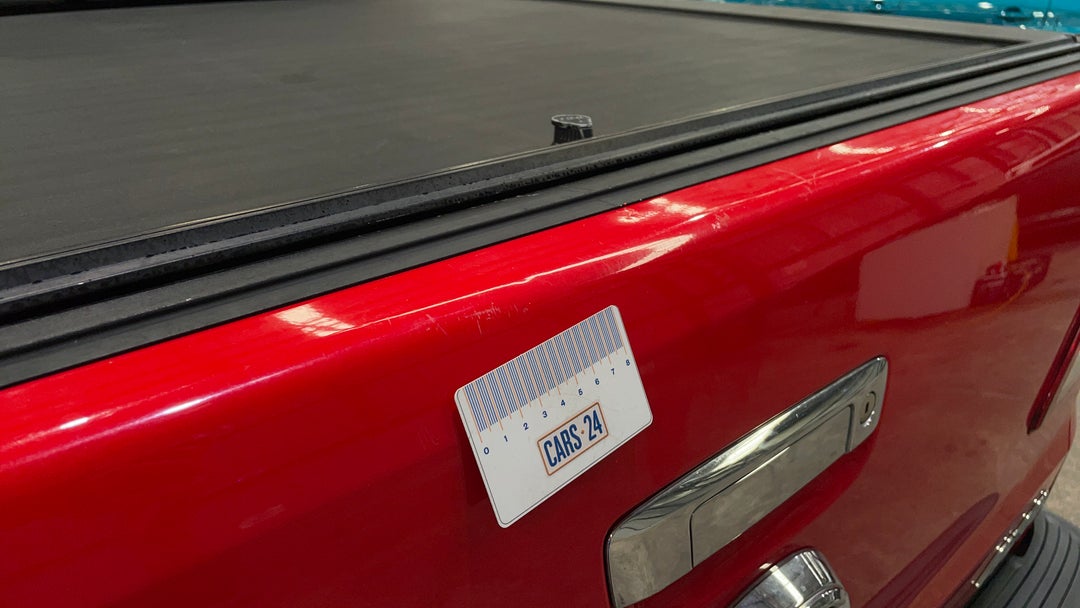 Boot / Tailgate Tray (Ute) Scratch