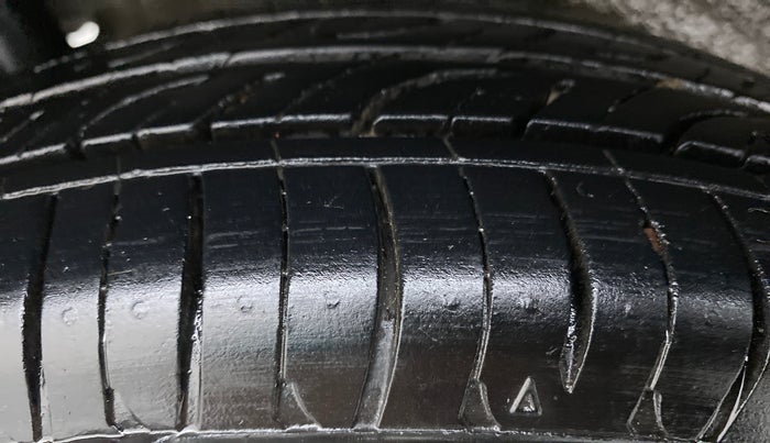 2018 Maruti Wagon R 1.0 LXI CNG, CNG, Manual, 87,141 km, Right Rear Tyre Tread