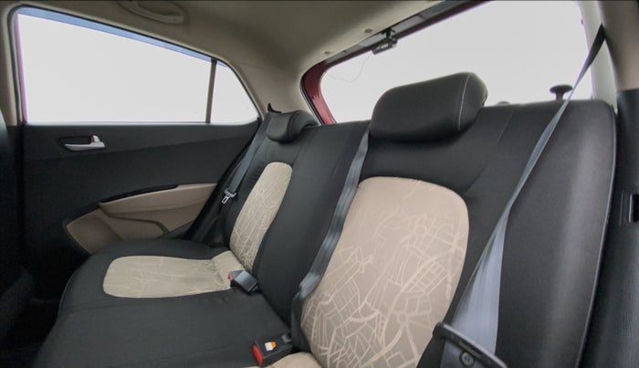 2016 Hyundai Grand i10 1.2 ASTA (O) AT, Petrol, Automatic, 25,006 km, Right Side Rear Door Cabin