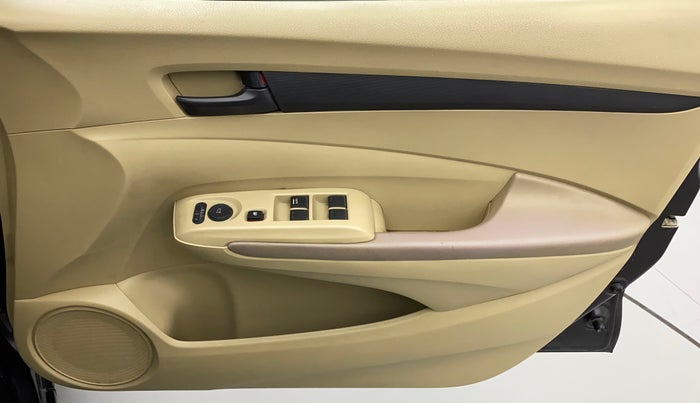 2012 Honda City 1.5L I-VTEC S MT, Petrol, Manual, 1,02,854 km, Driver Side Door Panels Control