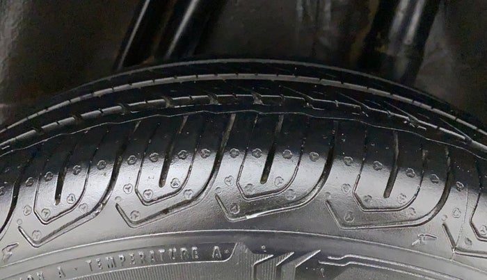 2012 Honda City 1.5L I-VTEC S MT, Petrol, Manual, 1,02,854 km, Left Rear Tyre Tread
