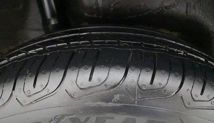 2012 Honda City 1.5L I-VTEC S MT, Petrol, Manual, 1,02,854 km, Right Rear Tyre Tread