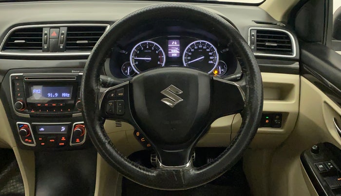 2015 Maruti Ciaz VXI+, Petrol, Manual, 76,278 km, Steering Wheel Close Up