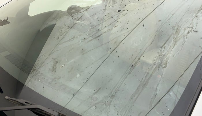2015 Maruti Ciaz VXI+, Petrol, Manual, 76,278 km, Front windshield - Minor spot on windshield
