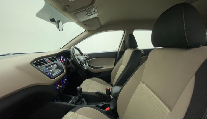 2019 Hyundai Elite i20 1.2 SPORTS PLUS VTVT, Petrol, Manual, 17,126 km, Right Side Front Door Cabin