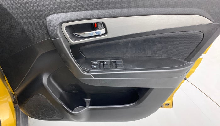 2018 Maruti Vitara Brezza ZDI PLUS AT DUAL TONE, Diesel, Automatic, 32,567 km, Driver Side Door Panels Control