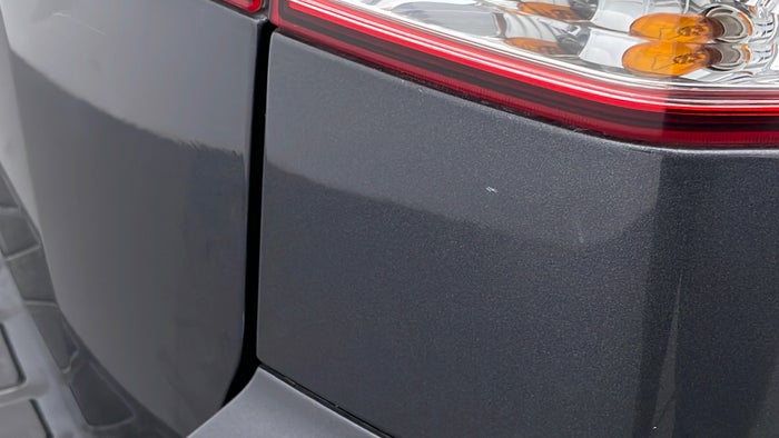 KIA MOHAVE-Quarter Panel RHS Scratch