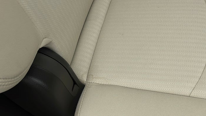 KIA MOHAVE-Seat 2nd row RHS Stain