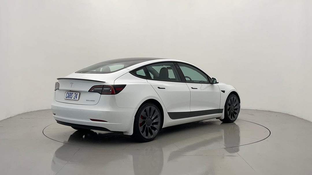 Right Back Diagonal (45- Degree) View