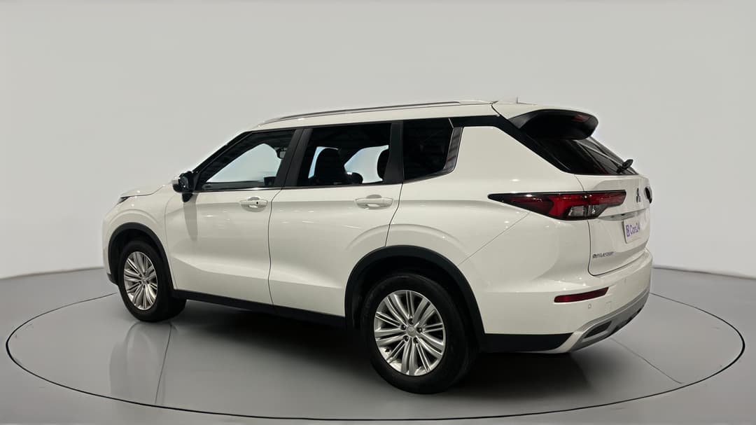 2023 Mitsubishi Outlander Ls 7 Seat (AWD), Automatic, 47740 km, Left Back Diagonal (45- Degree) View