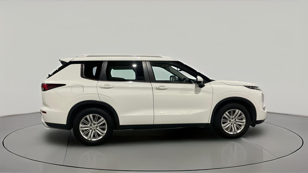 2023 Mitsubishi Outlander Ls 7 Seat (AWD), Automatic, 47740 km, Right Side View