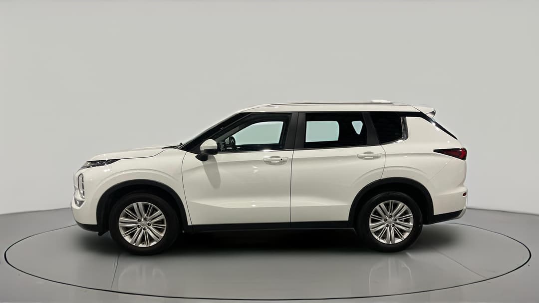 2023 Mitsubishi Outlander Ls 7 Seat (AWD), Automatic, 47740 km, Left Side View