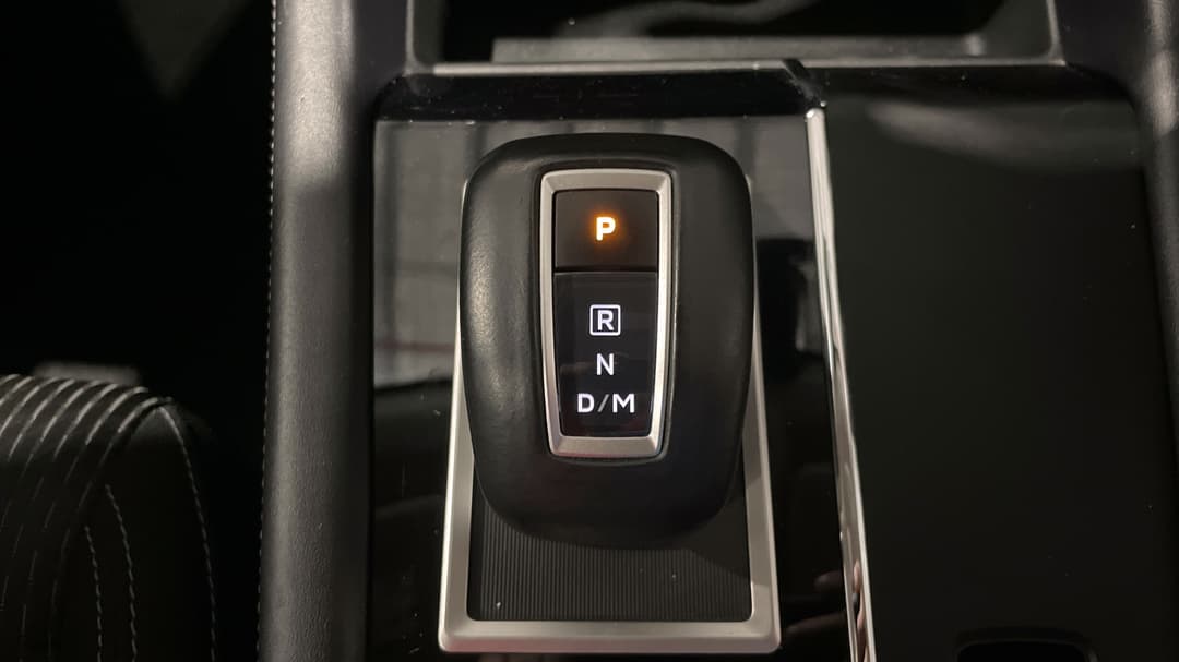 2023 Mitsubishi Outlander Ls 7 Seat (AWD), Automatic, 47740 km, Gear Lever 