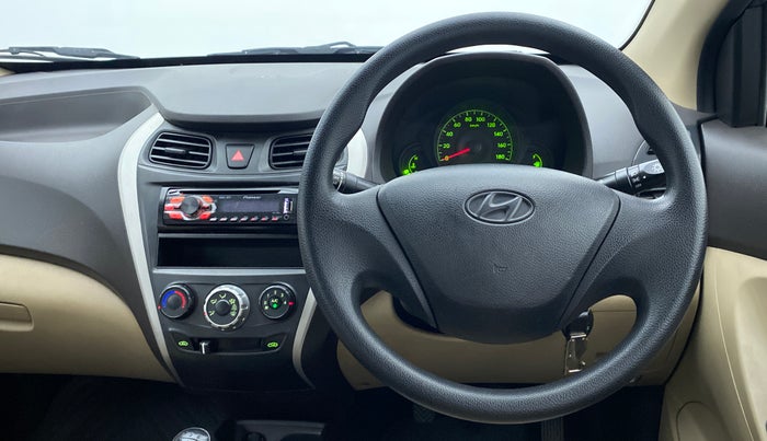 2016 Hyundai Eon ERA PLUS, Petrol, Manual, 32,814 km, Steering Wheel Close Up