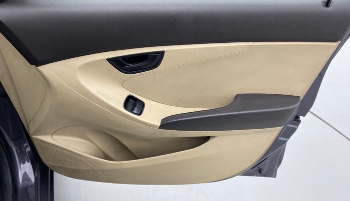 2016 Hyundai Eon ERA PLUS, Petrol, Manual, 32,814 km, Driver Side Door Panels Control