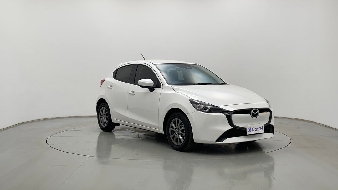 Right Front Diagonal (45- Degree) View