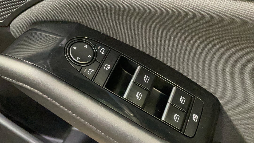 2020 Mazda 3 G20 Evolve, Automatic, 94307 km, Drivers Side Door Panel Controls