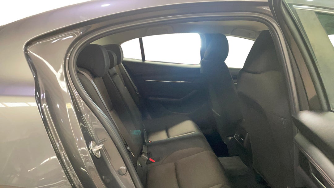 2020 Mazda 3 G20 Evolve, Automatic, 94307 km, Right Side Rear Door Cabin View
