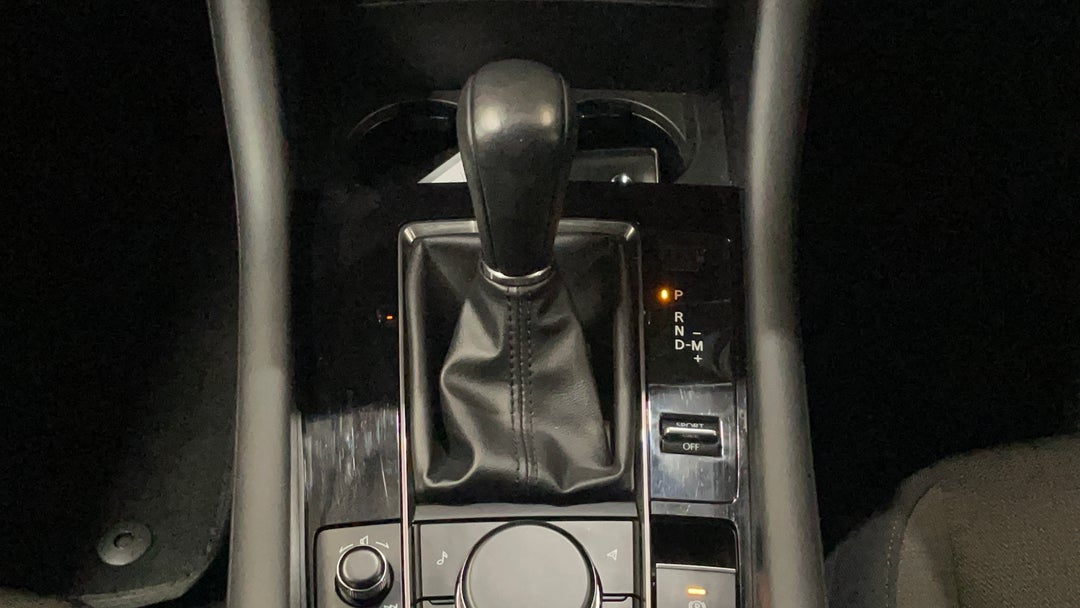 2020 Mazda 3 G20 Evolve, Automatic, 94307 km, Gear Lever 