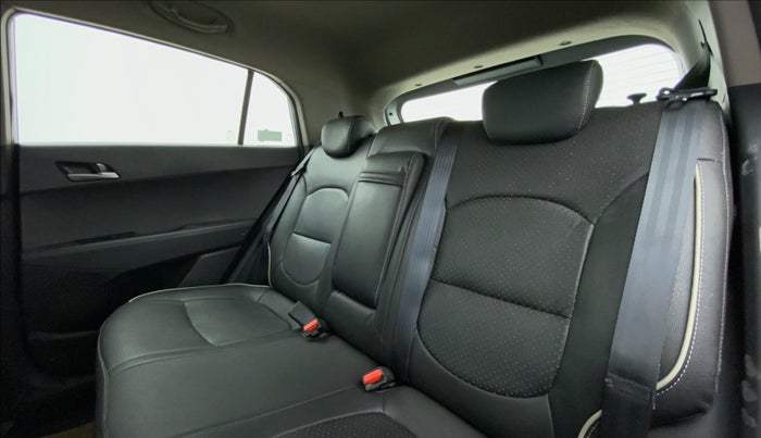2017 Hyundai Creta 1.6 SX PLUS PETROL, Petrol, Manual, 26,957 km, Right Side Rear Door Cabin