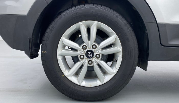 2017 Hyundai Creta 1.6 SX PLUS PETROL, Petrol, Manual, 26,957 km, Right Rear Wheel