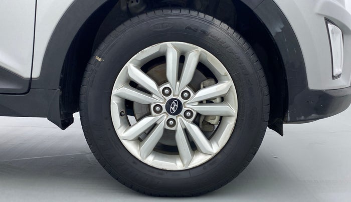 2017 Hyundai Creta 1.6 SX PLUS PETROL, Petrol, Manual, 26,957 km, Right Front Wheel