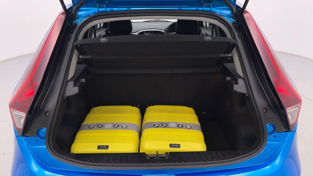 2023 MG Mg3 Auto Core, Automatic, 4617 km, Boot Inside View with Luggage