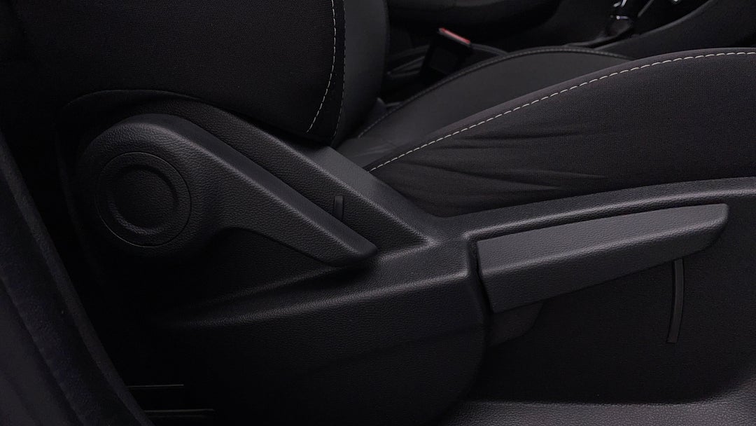 2023 MG Mg3 Auto Core, Automatic, 4617 km, Drivers Side Adjustment Panel